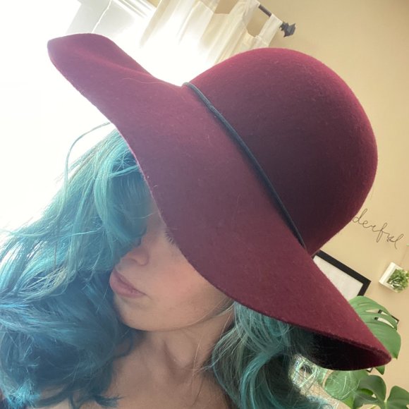 F21 Maroon Red Sun Hat - Picture 2 of 2